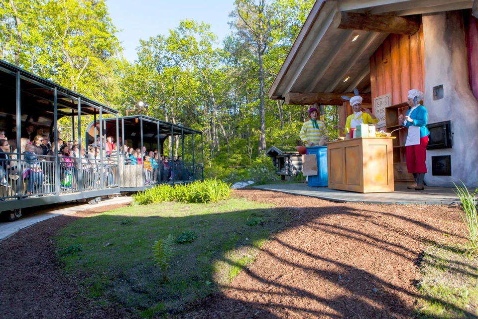 Zoológico e parque de diversões de Kristiansand: referência de parques temáticos e atrações com sistema de áudio K-array