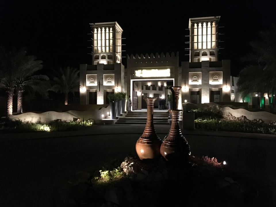 Restaurante e espaço de shows Qasr Al Sultan: referência de restaurantes, cafés e experiências gastronômicas com sistema de áudio K-array