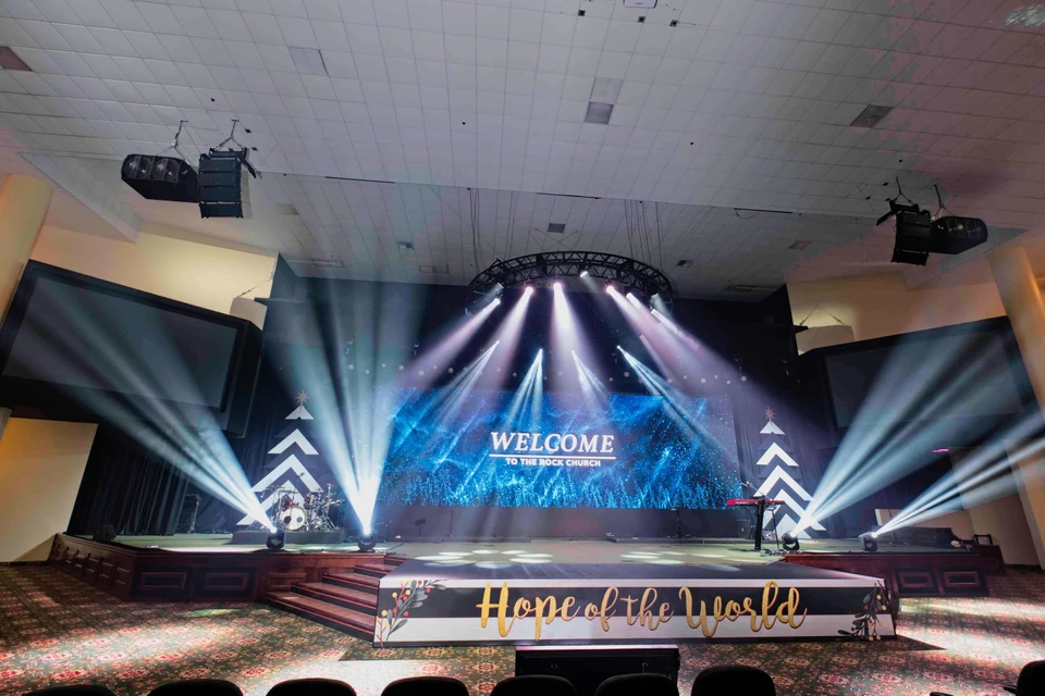 Igreja Rock: referência de grandes celebrações e encontros com sistema de áudio K-array