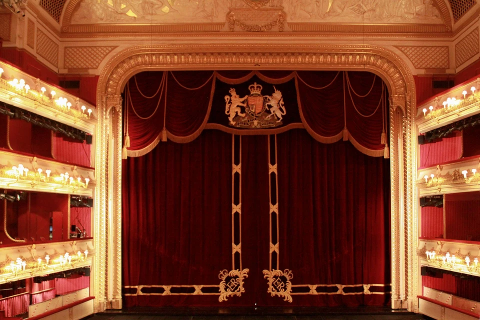 Royal Opera House: referência de teatros, auditórios e espaços de apresentação com sistema de áudio K-array