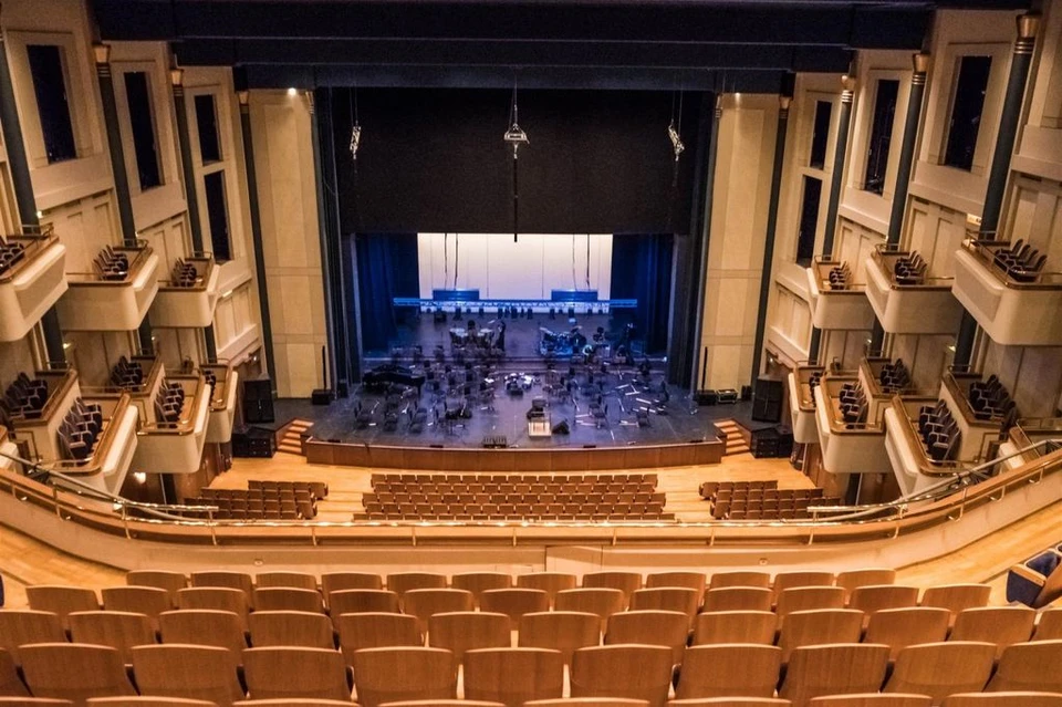 Sala de Concertos de Tessalônica: referência de teatros, auditórios e espaços de apresentação com sistema de áudio K-array