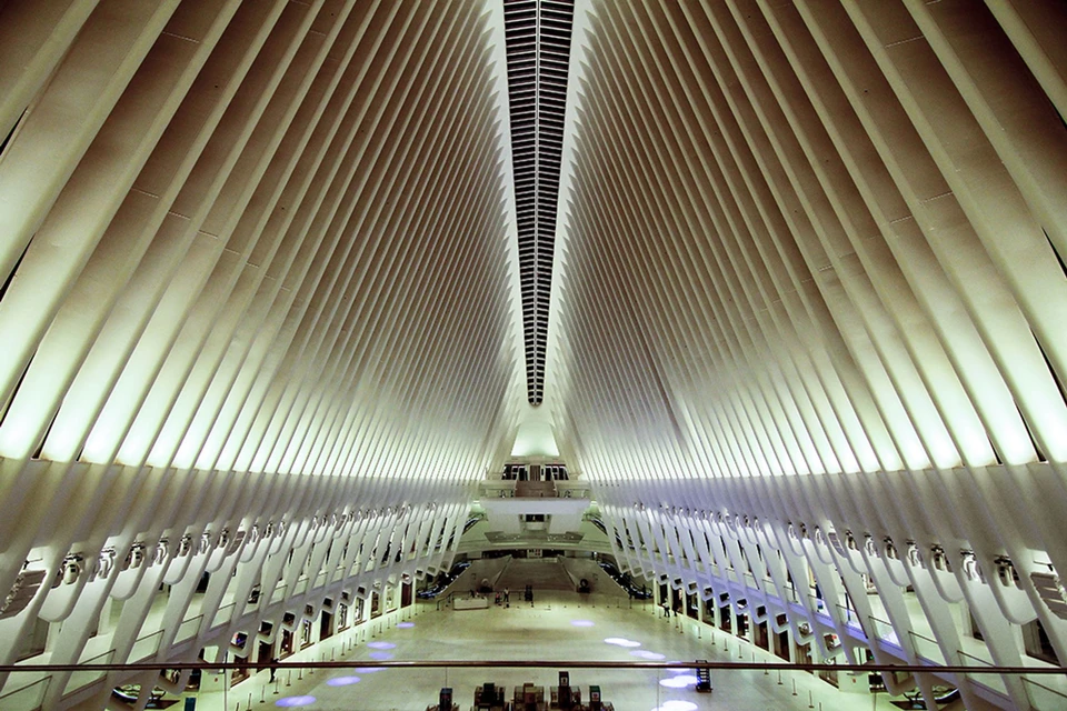 Terminal Oculus do World Trade Center: referência de aeroportos e estruturas de transporte com sistema de áudio K-array