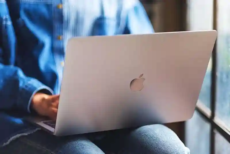 Ciclos e vida útil da bateria de um Macbook